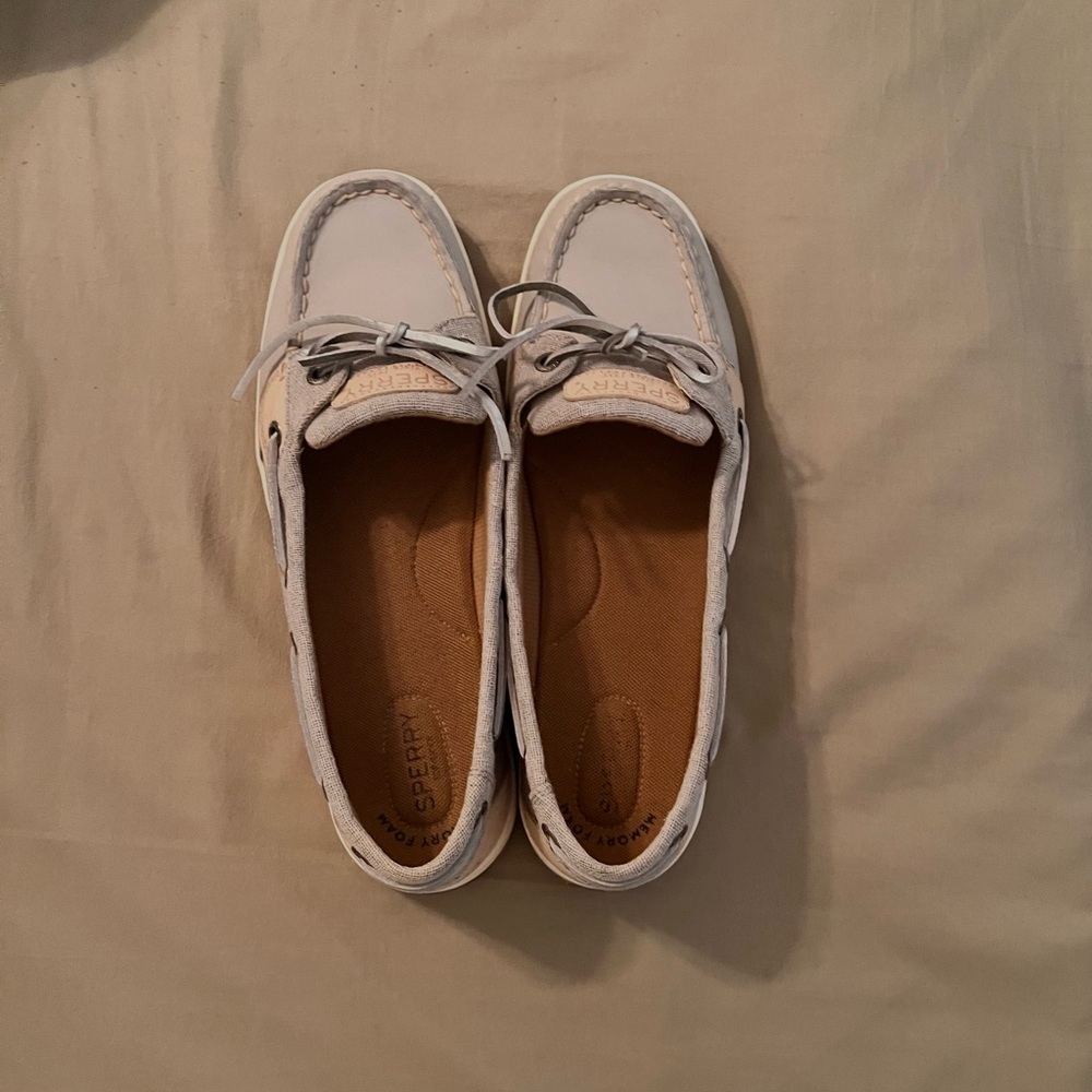 Sperry Women's Angelfish Gray
Metallic Boat Shoes